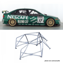Arceau 6 points FIA RENAULT LAGUNA 1